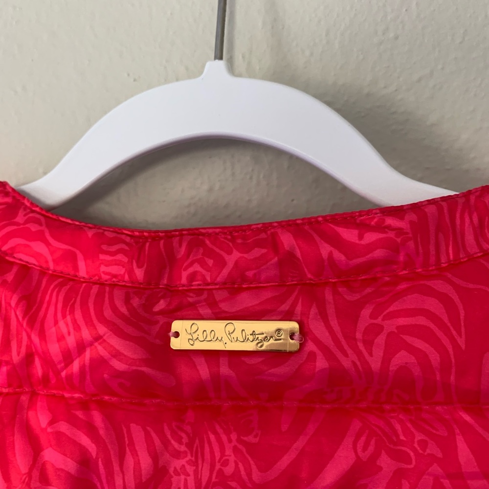 LILLY PULITZER REVERSIBLE DOWN HOT PINK JACKET BEAUTIFUL LIKE NEW SEE PICS - Picture 3 of 6